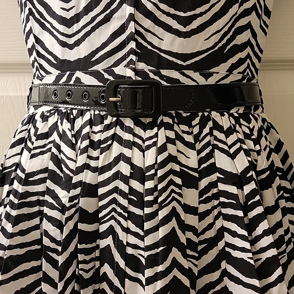 Bernie Dexter | Kelly Dress In Zebra Print - Picture 4 of 9